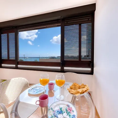 Marea Atlantic- Sea Views *